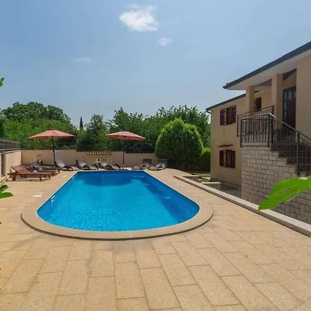 Σπίτι διακοπών Marea With Pool 200m From The Beach Πόρετς