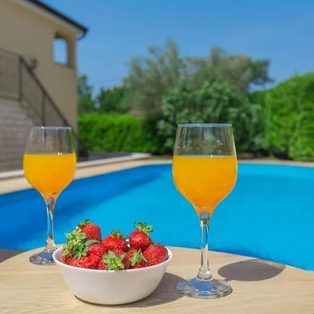 Marea With Pool 200m From The Beach 度假居